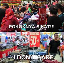 10 Meme lucu 'ketipu teknik marketing' pas belanja, pernah ngalamin?