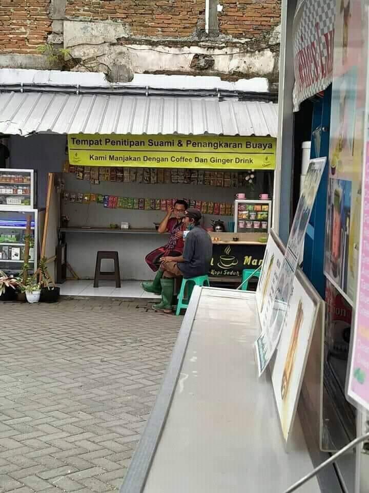 10 Potret lucu nama toko kelontong ini bikin pembeli mikir keras