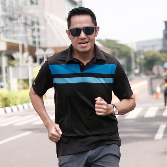 10 Potret Dude Harlino yang makin memesona dalam usia 40 tahun