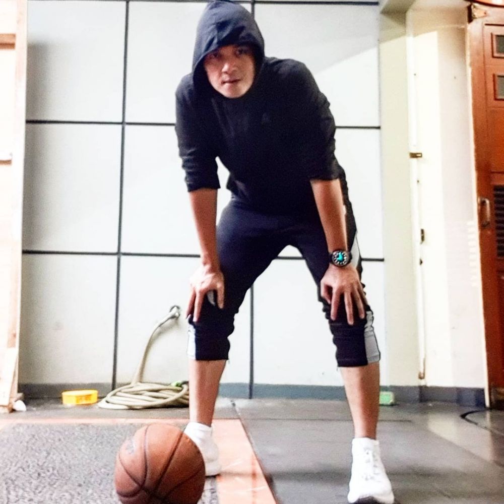 10 Potret Dude Harlino yang makin memesona dalam usia 40 tahun