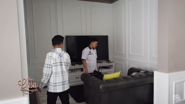 8 Potret kamar tidur Jordi Onsu, posisi kasurnya curi perhatian