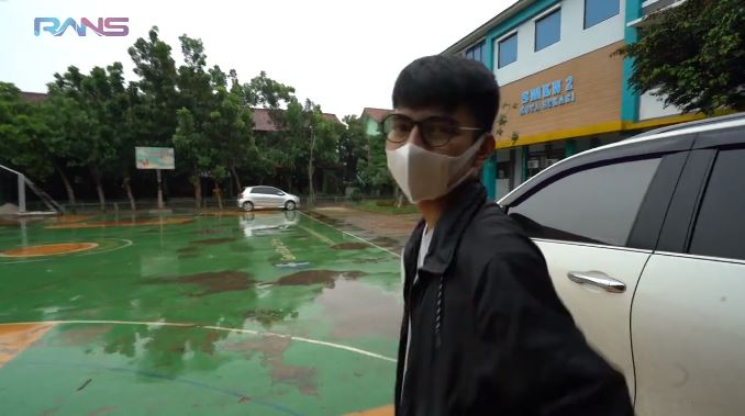 10 Momen Dimas Ahmad kunjungi sekolahnya, bayar sisa tunggakan biaya