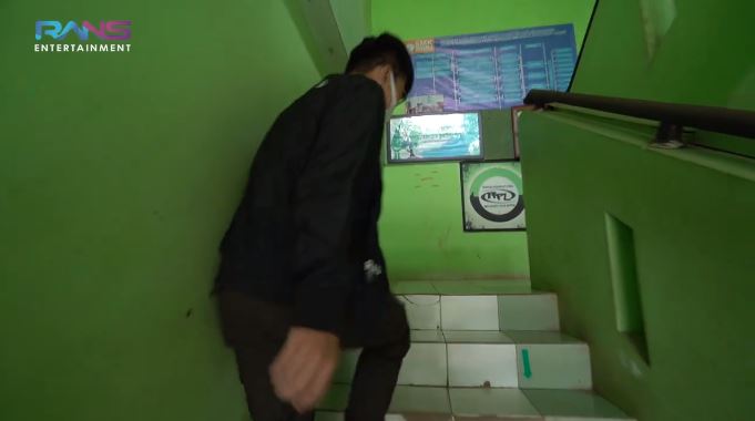 10 Momen Dimas Ahmad kunjungi sekolahnya, bayar sisa tunggakan biaya