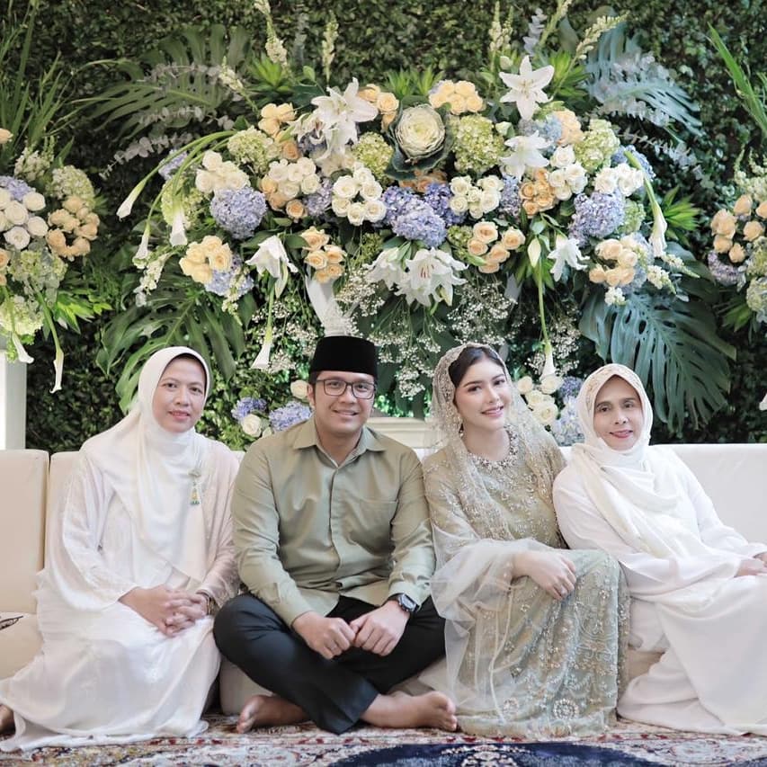 Hamil anak pertama, ini 8 momen syukuran 4 bulanan Rica Andriani