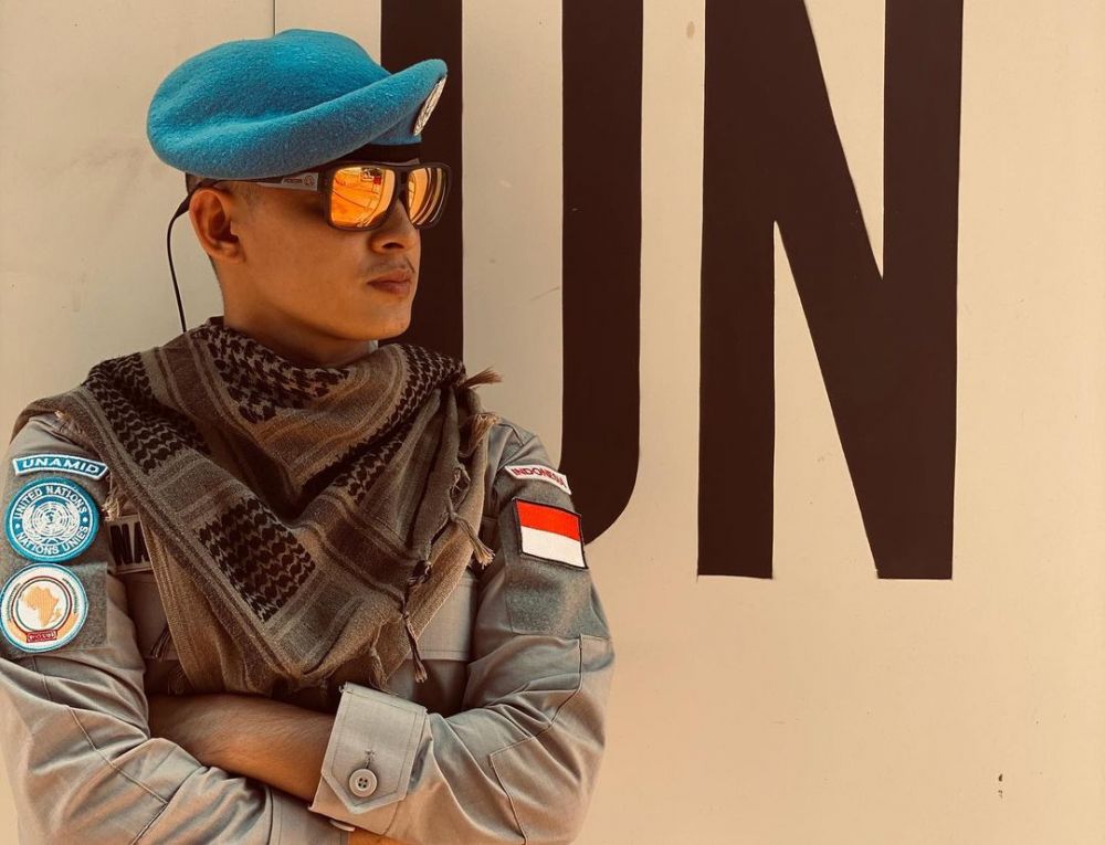 10 Potret Briptu Nabhani, polisi viral yang mengajar ngaji di Sudan