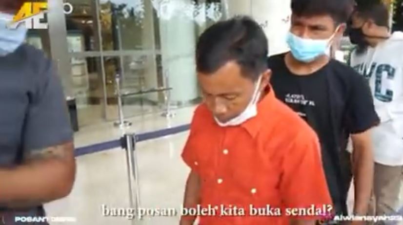 10 Momen Alwiansyah ajak keluarga ke mal, ayahnya mau copot sandal