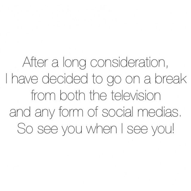 Cerita 10 seleb cantik rehat dari media sosial, jaga kesehatan mental