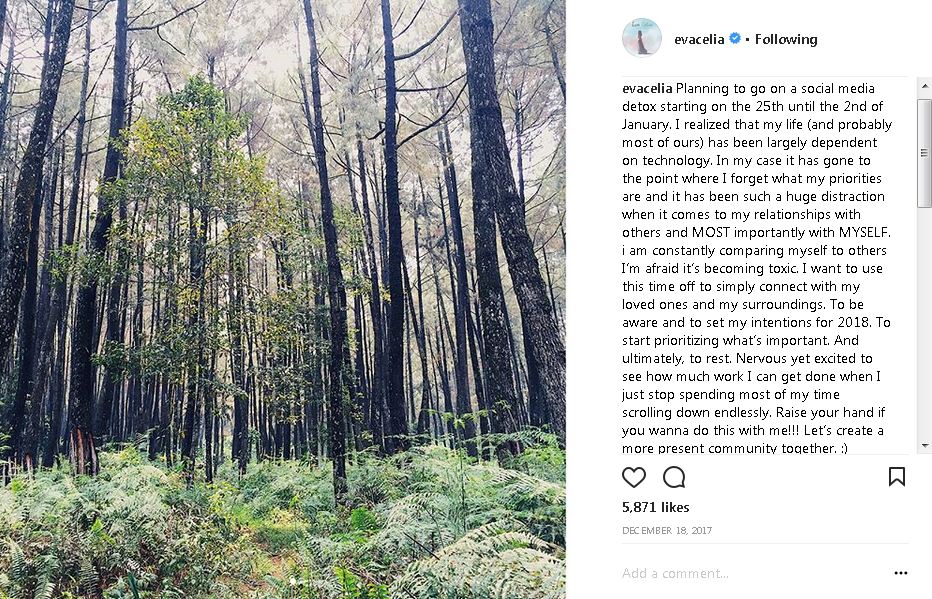 Cerita 10 seleb cantik rehat dari media sosial, jaga kesehatan mental