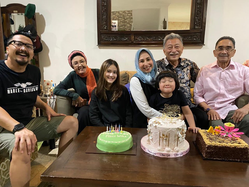 8 Momen ultah Deswita Maharani ke-40, Ferry Maryadi beri kejutan manis