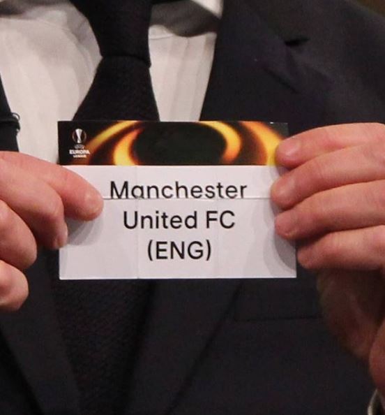 10 Meme kocak Manchester United gagal lolos fase grup UCL bikin nyesek