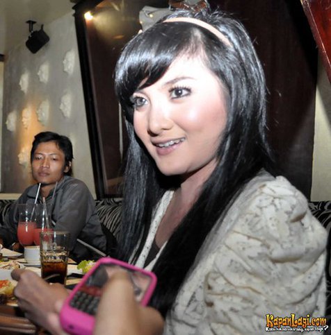 8 Transformasi Kiki Amalia, tampil bak ABG di usia 39 tahun