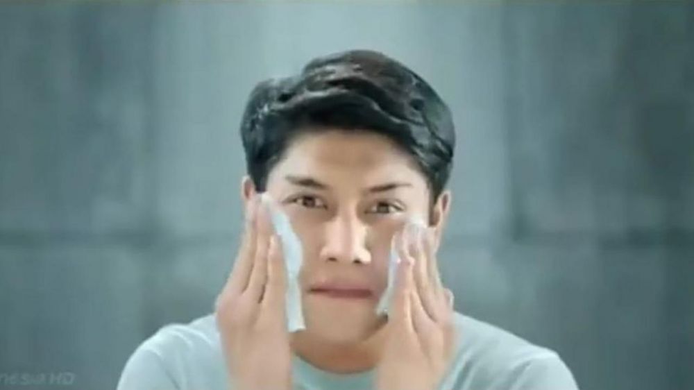 7 Potret lawas Rizky Billar di awal karier, gaya rambutnya khas