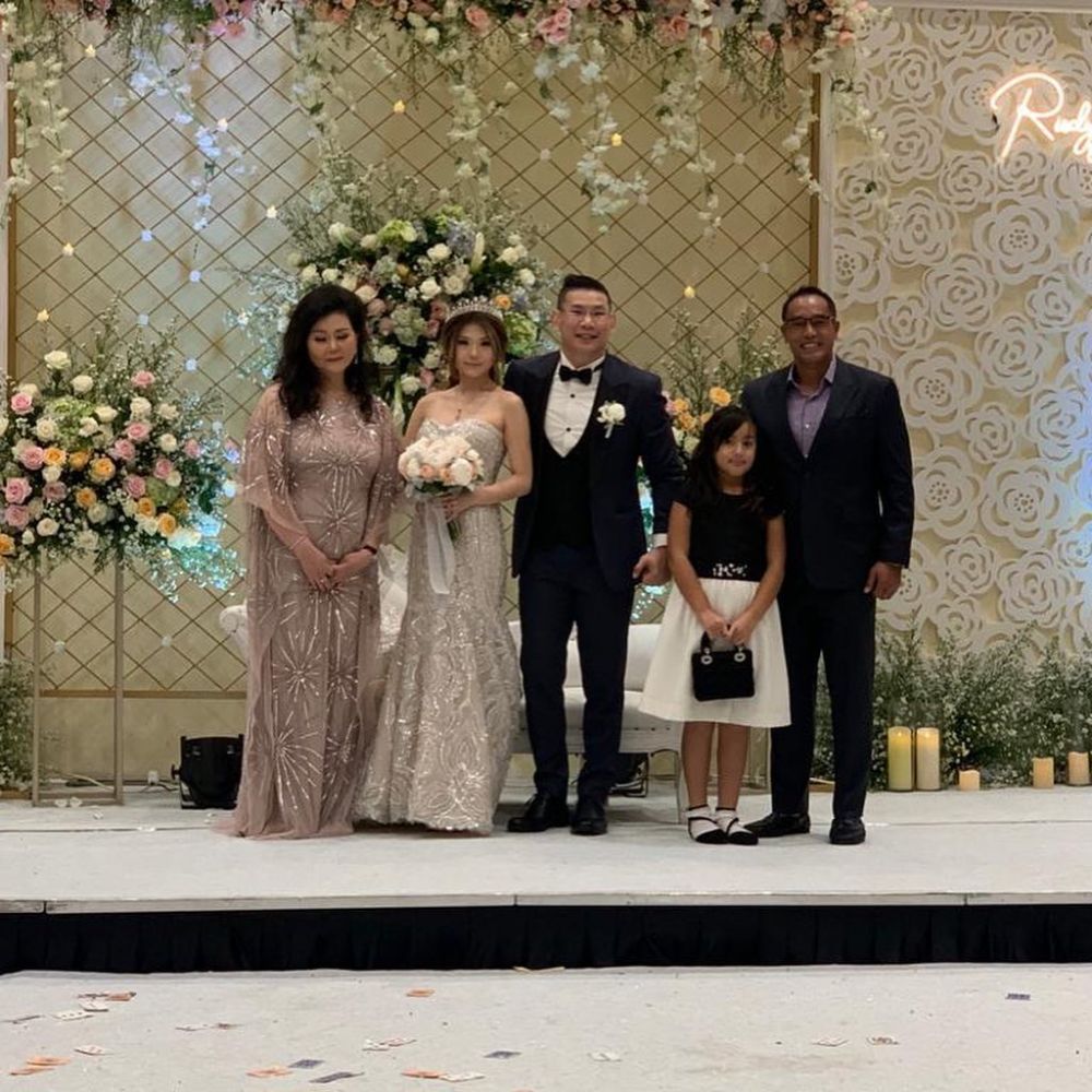 Gaya bak ABG, 6 anak seleb punya tas yang harganya bikin melongo