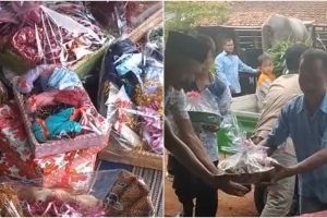 Lamar sang kekasih, pria ini bawa seserahan sebanyak dua mobil pickup