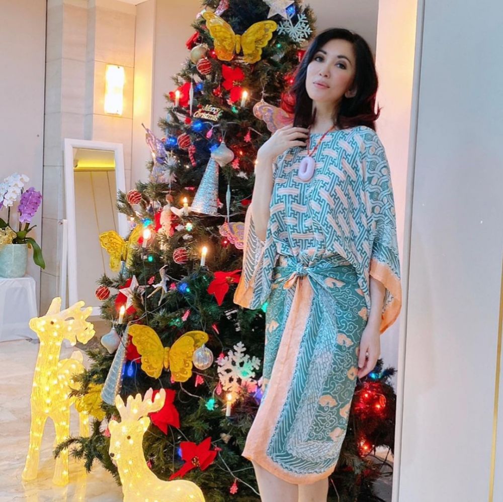 8 Seleb ini berprofesi sebagai dokter, memesona dan kece maksimal