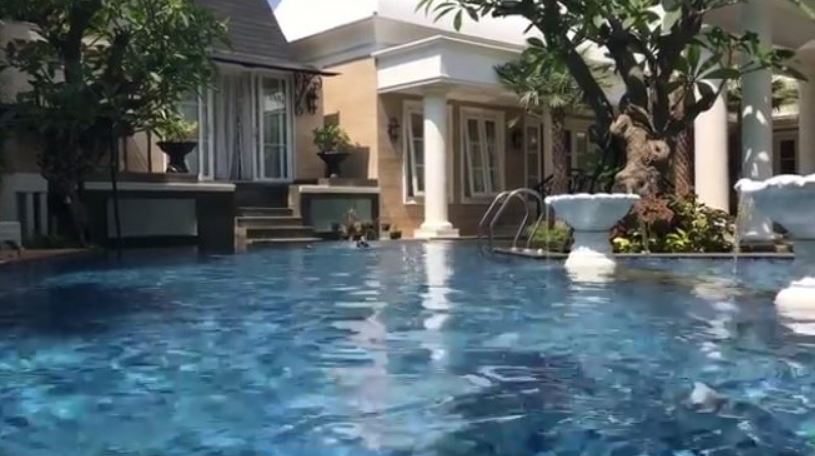Penampakan rumah mewah 6 'Sultan' Indonesia, bak istana