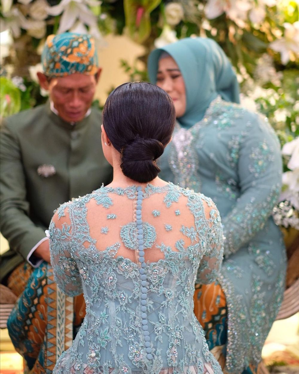 11 Momen siraman Yura Yunita & Donne Maula, penuh haru