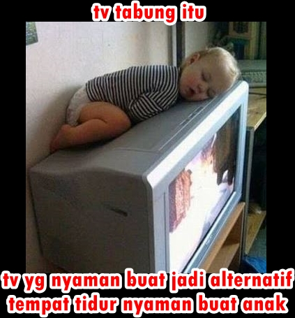 10 Meme aksi yang hanya bisa dilakukan di TV tabung, bikin nyengir