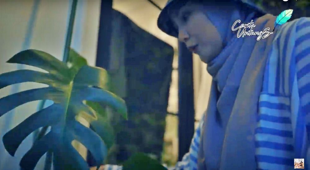 8 Potret koleksi tanaman Fenita Arie, rumah mendadak jadi hutan