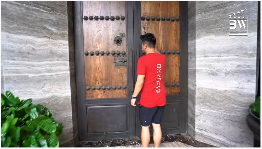 10 Potret rumah pengusaha Crazy Rich Harry Su, luasnya 2500 meter
