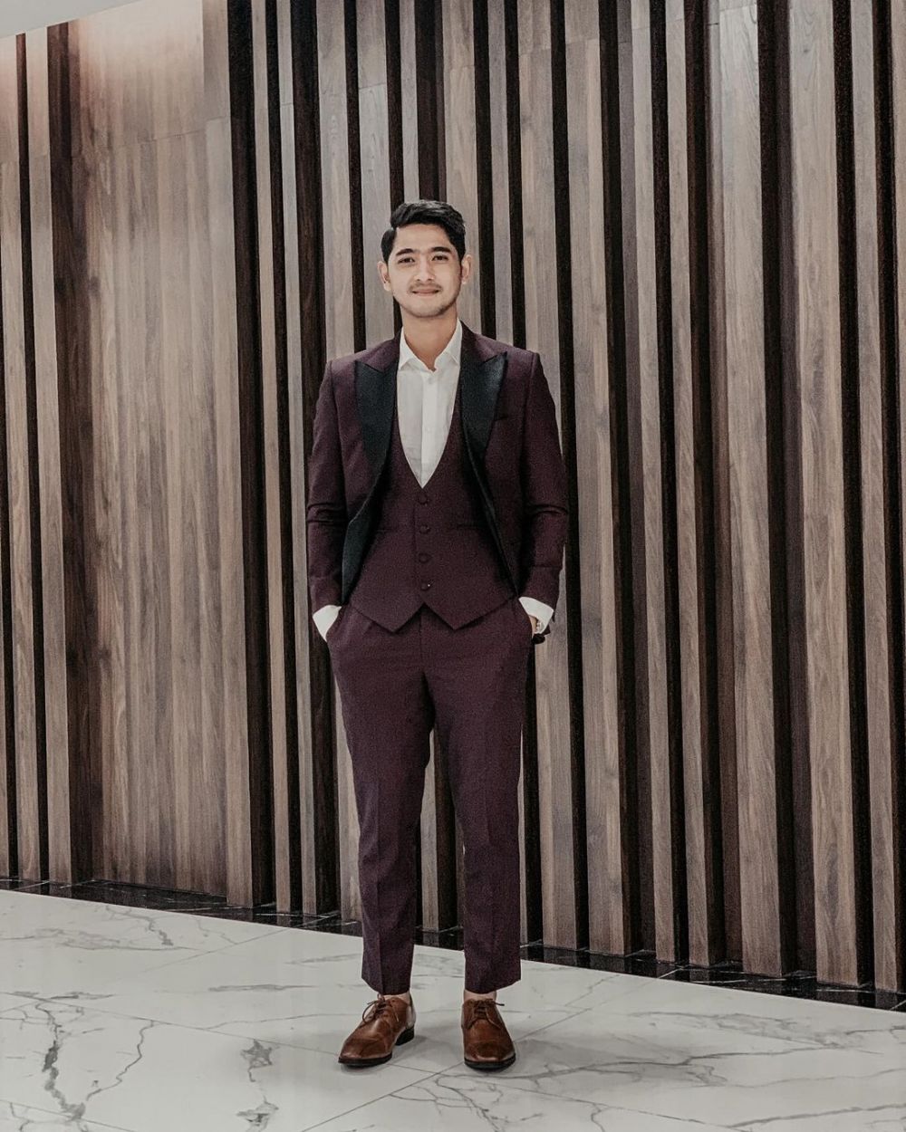 Penghasilan pertama 8 seleb ini bikin melongo, ada yang Rp 75 ribu