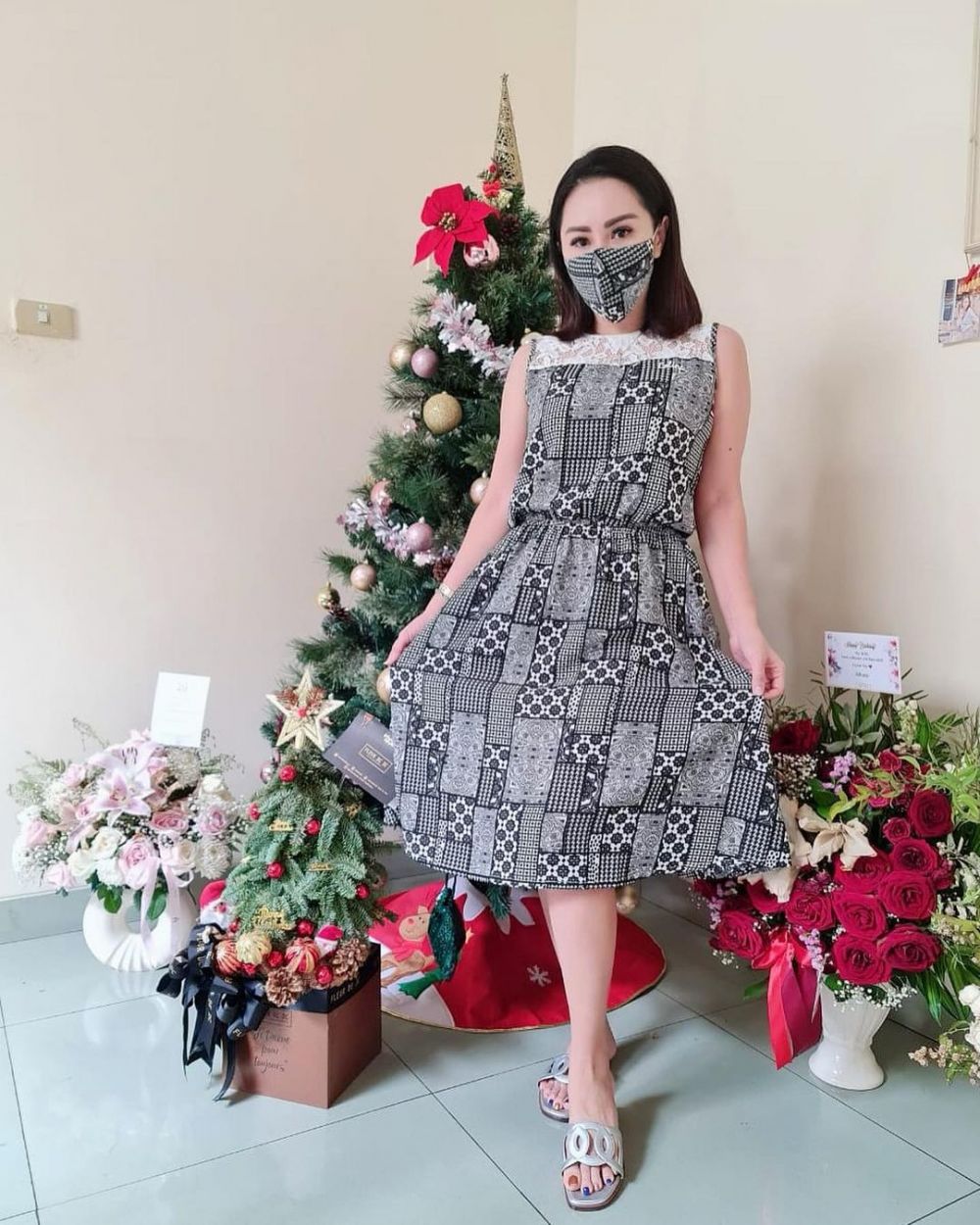 7 Potret transformasi Femmy Permatasari, memesona di usia 47 tahun