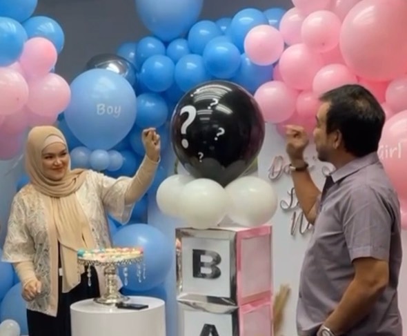 10 Momen baby shower Siti Nurhaliza, disiarkan secara live