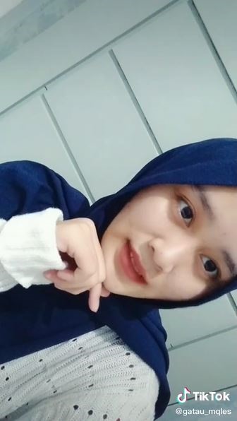 7 Potret cewek viral karena foto KTP-nya ketawa, aslinya cantik abis