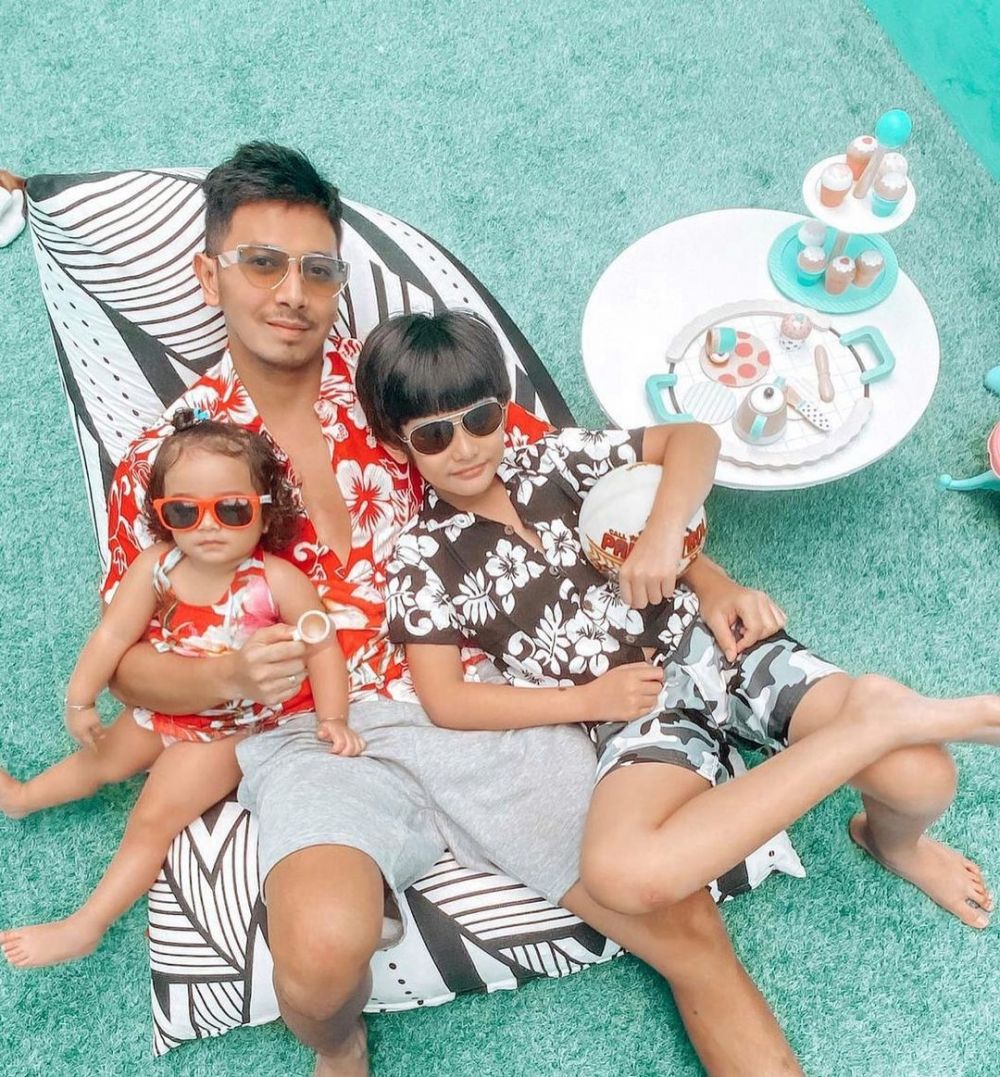 Momen seru 10 seleb piknik di rumah, ada yang dirikan tenda di halaman