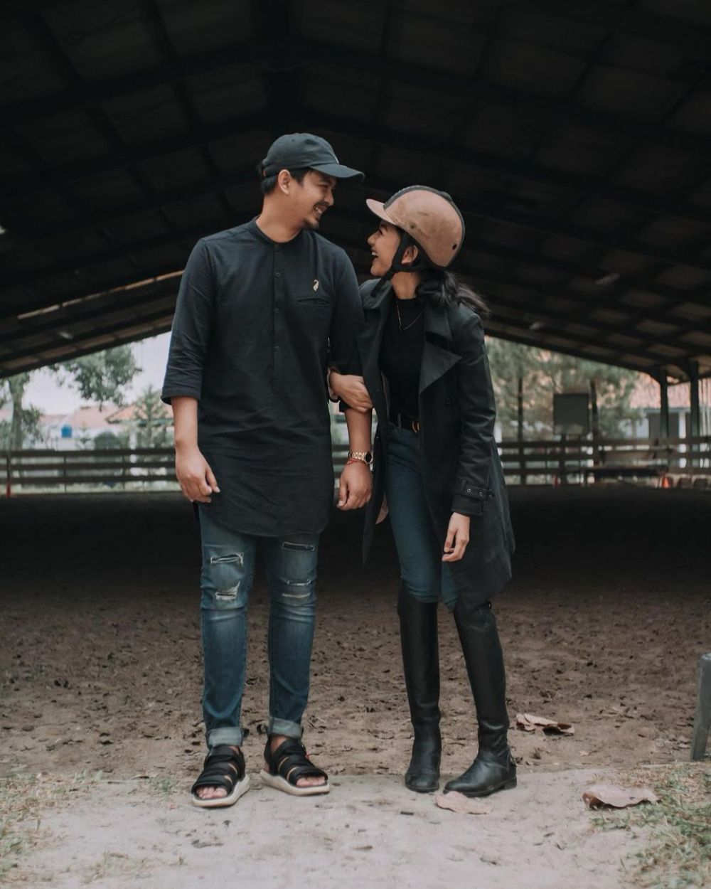 8 Momen Glenca Chysara saat olahraga berkuda, curi perhatian