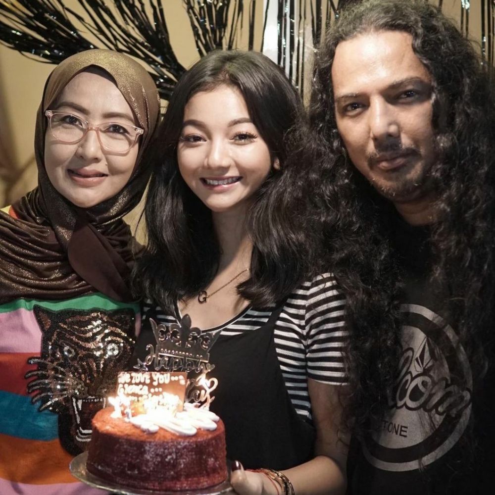 Tenar jadi pesinetron, 7 seleb ini ternyata anak artis terkenal