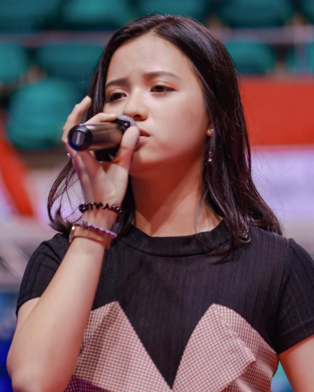 10 Pesona Anggi Marito peserta Idol 2021, sukses bikin Rossa nangis
