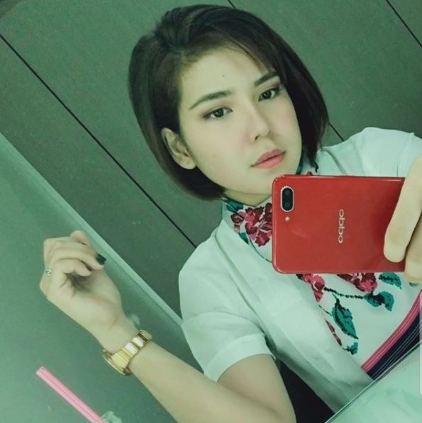 7 Kisah haru Em Enrique, pramugari yang di-PHK lalu jualan alpukat