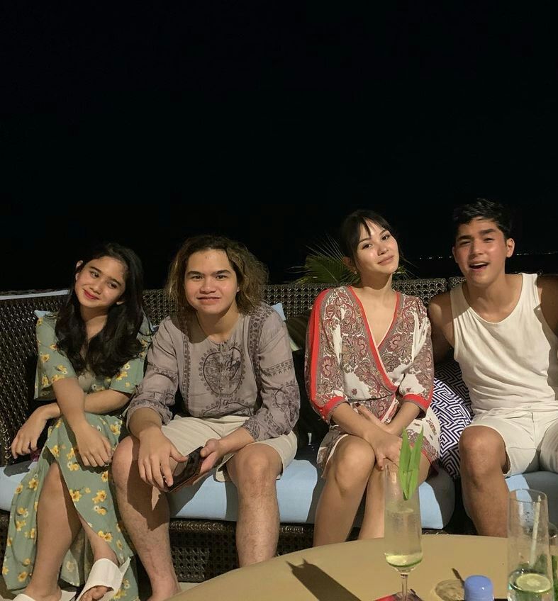 10 Momen seleb lakukan double date, Ayu Ting Ting bareng adiknya