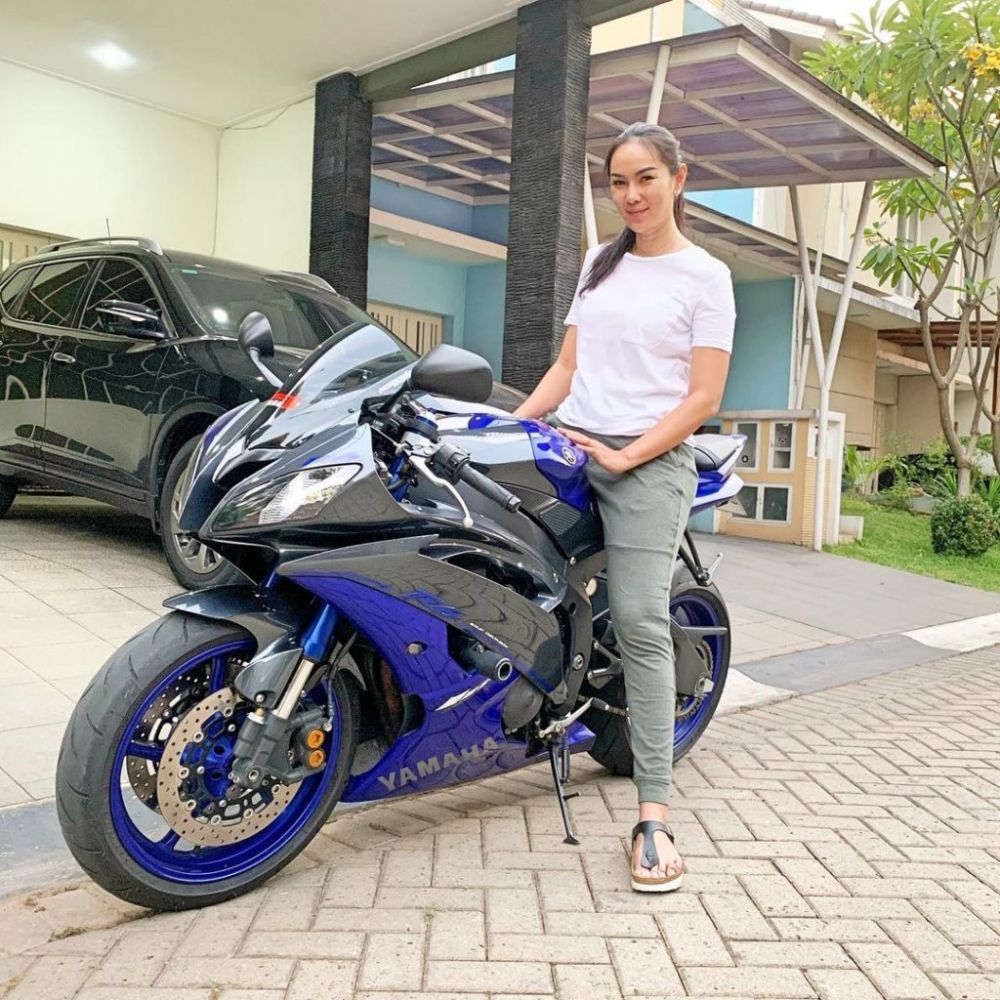 10 Penampakan rumah Kalina Oktarani, desainnya minimalis