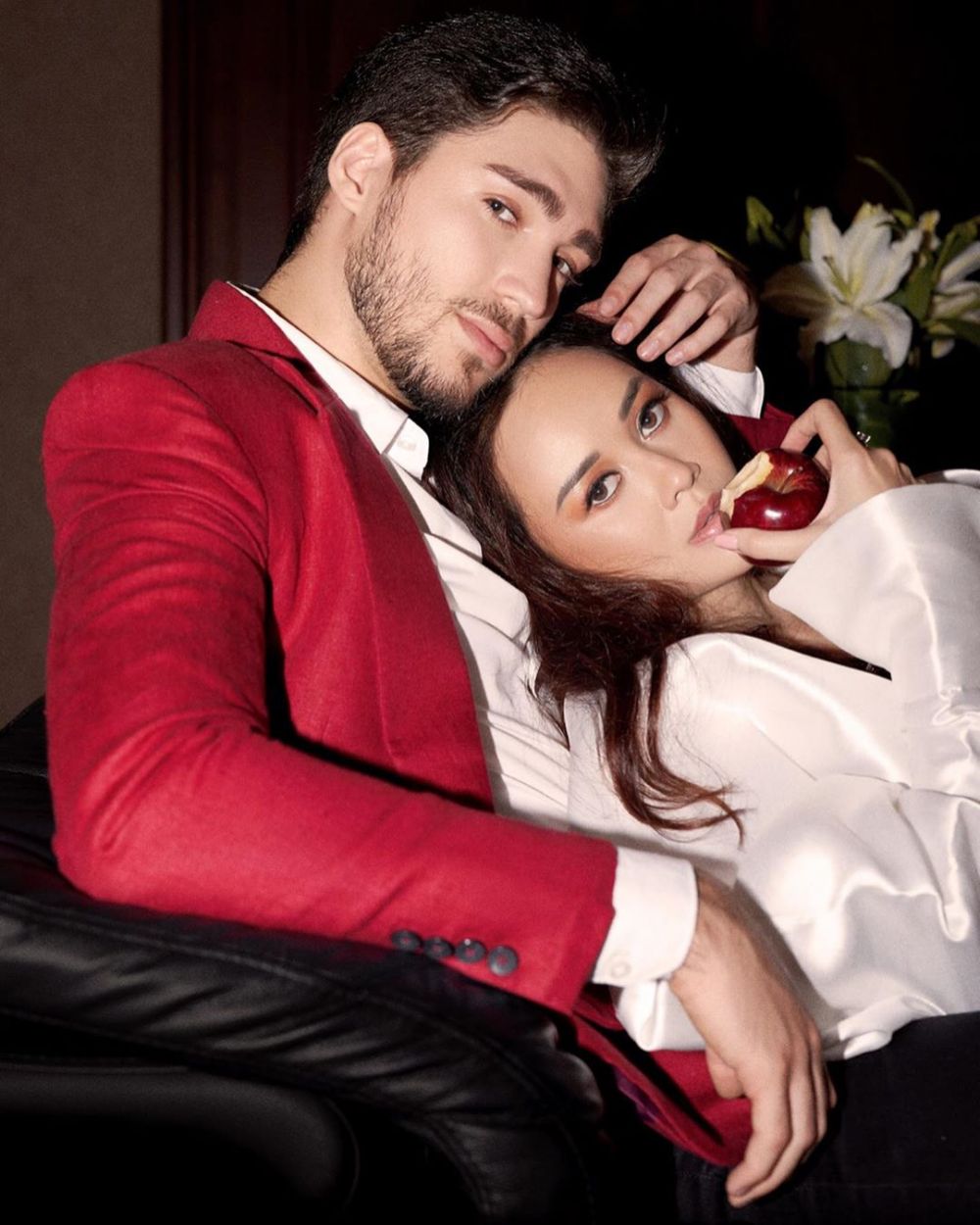 Sempat diisukan pisah, Aura Kasih resmi gugat cerai Eryck Amaral