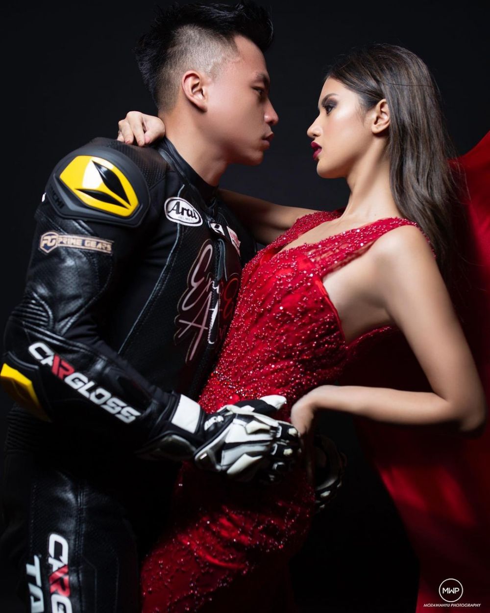 6 Potret post wedding Atries Angel beragam tema, ada di kebun kaktus