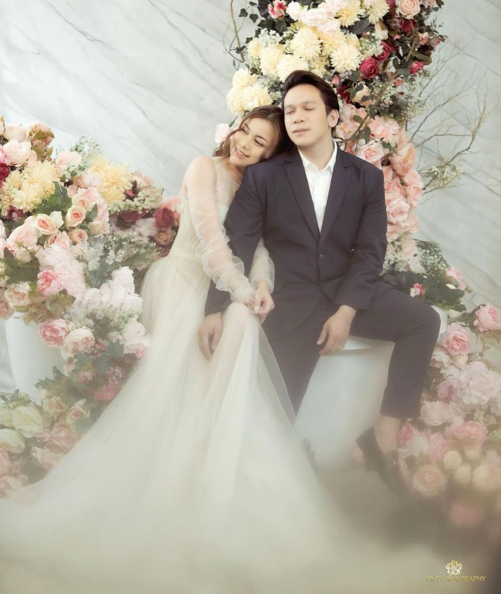 8 Pemotretan Jordi Onsu dan Frislly Herlind, bak prewedding