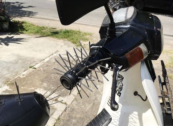 10 Potret alat bangunan digunakan tak sesuai fungsinya, absurd abis