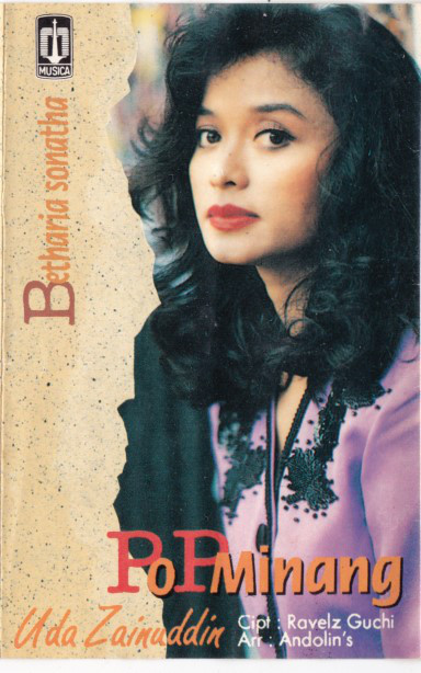 10 Potret lawas Betharia Sonata, gayanya hits pada masanya