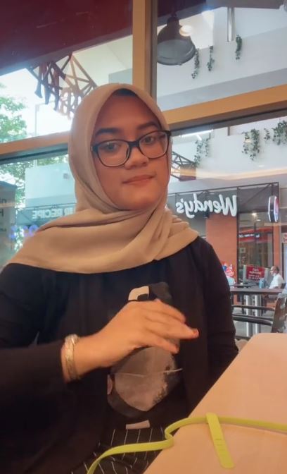 10 Pesona Puput, wanita cantik disebut mirip Ayudia Bing Slamet