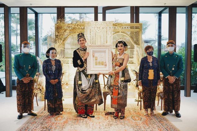 11 Momen akad hingga resepsi pernikahan Adipati Dolken & Canti Tachril