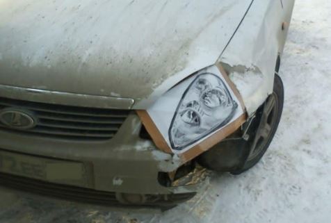 10 Tingkah unik orang pakai barang hingga rusak, iritnya kebangetan