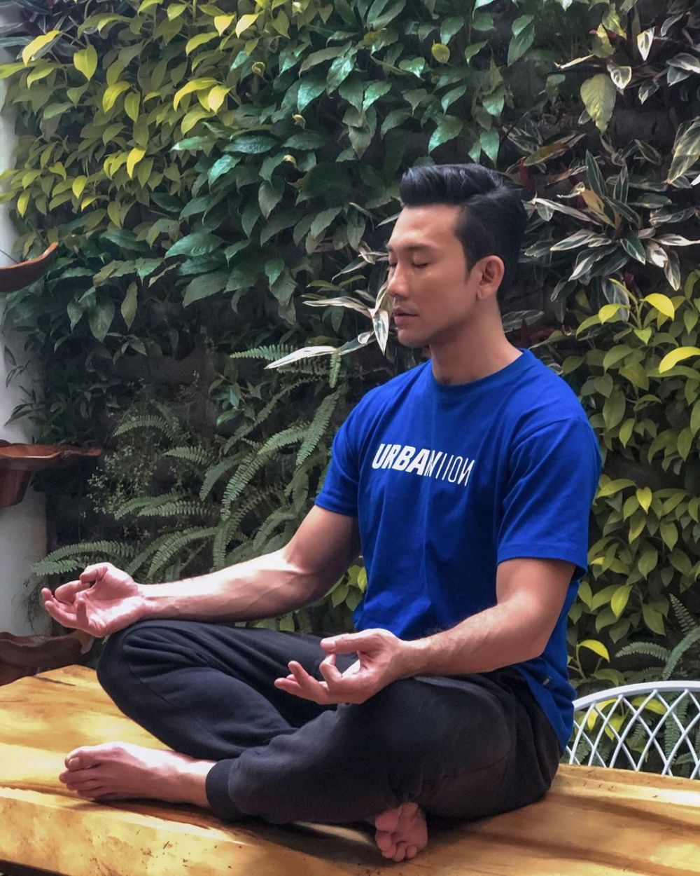 10 Penampakan rumah Denny Sumargo, gabung dengan bangunan kos