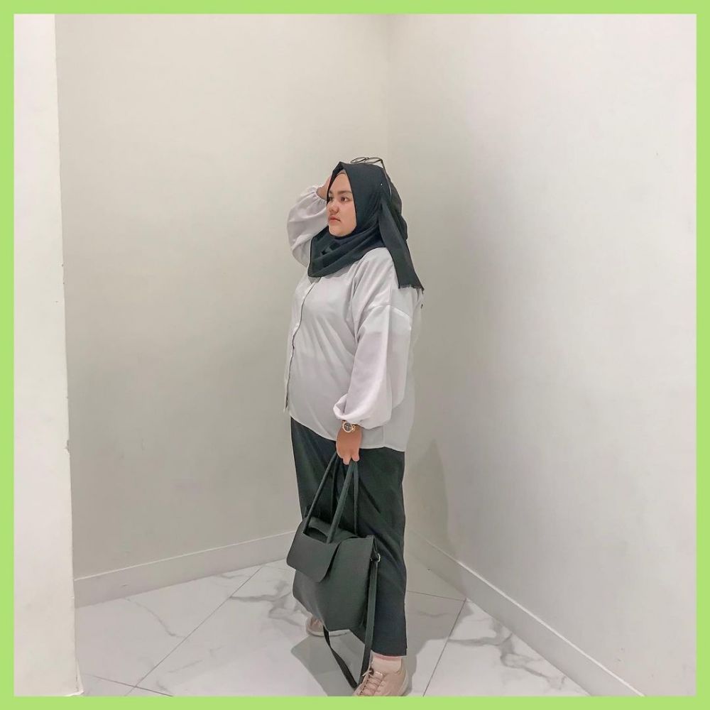 10 Potret Hayatul Ma'rifah, beauty vlogger yang mirip Ivan Gunawan