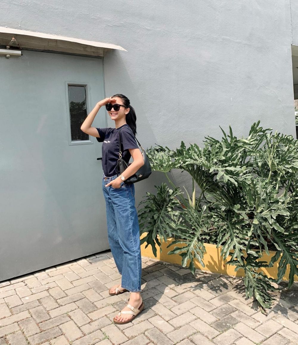 10 Gaya outfit Glenca Chysara, manis dan jauh dari kesan sinis