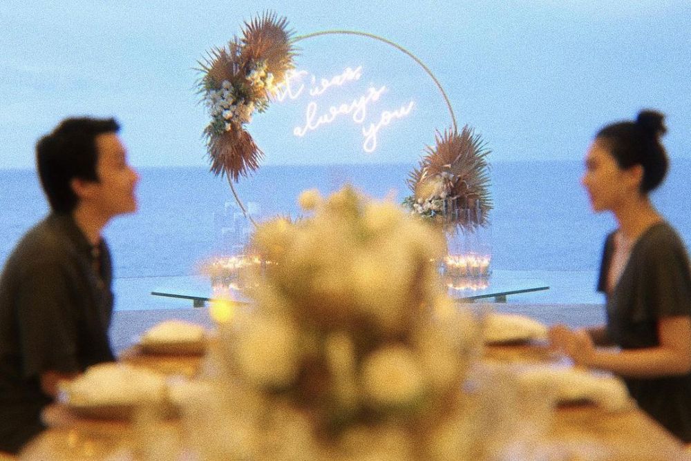 10 Potret honeymoon Isyana Sarasvati & Rayhan Maditra di Nihi Sumba