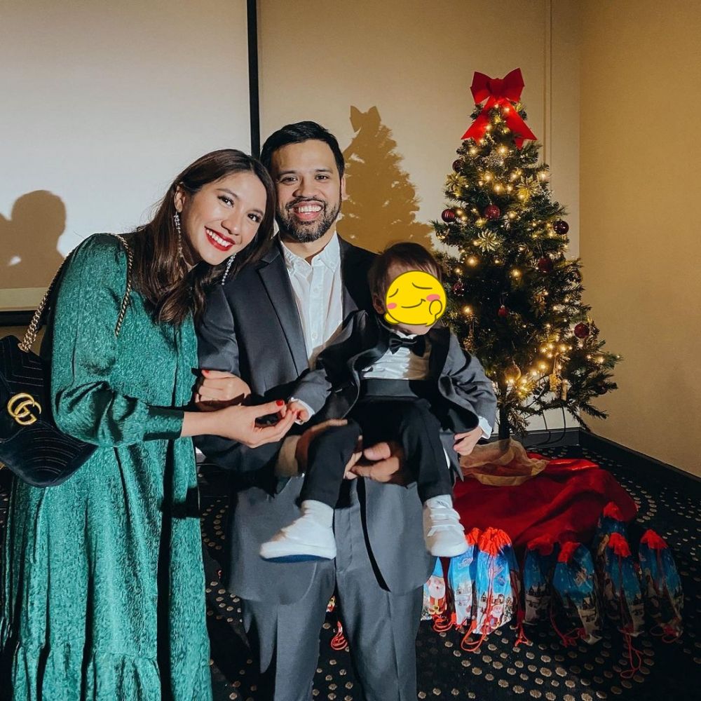 9 Seleb ini rayakan Natal bareng anggota keluarga baru, penuh syukur