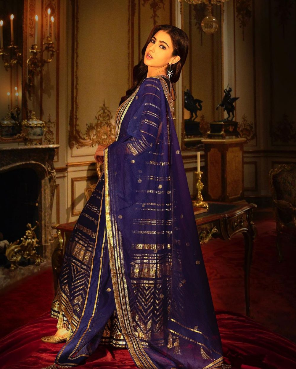 Tak banyak yang tahu, 10 seleb Bollywood ini cucu artis senior