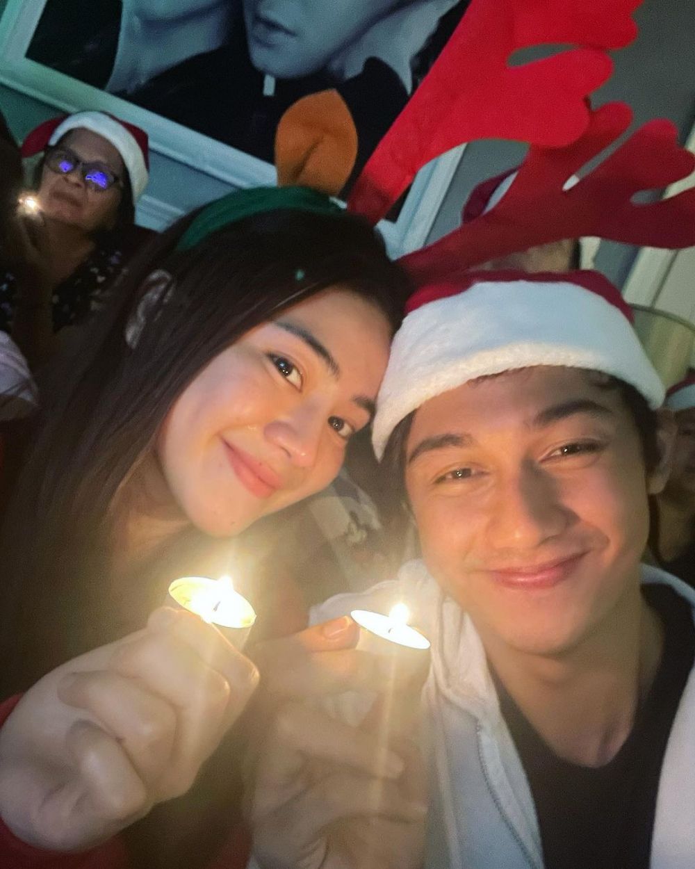 Momen 7 seleb rayakan Natal bareng kekasih, romantisnya maksimal